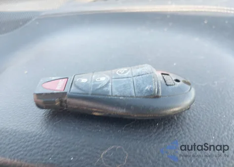 2014 Jeep Cherokee Altitude z USA, uszkodzony, nr VIN 1C4PJMCS0EW301100